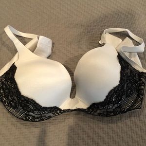 Victoria Secret bra, 36 C